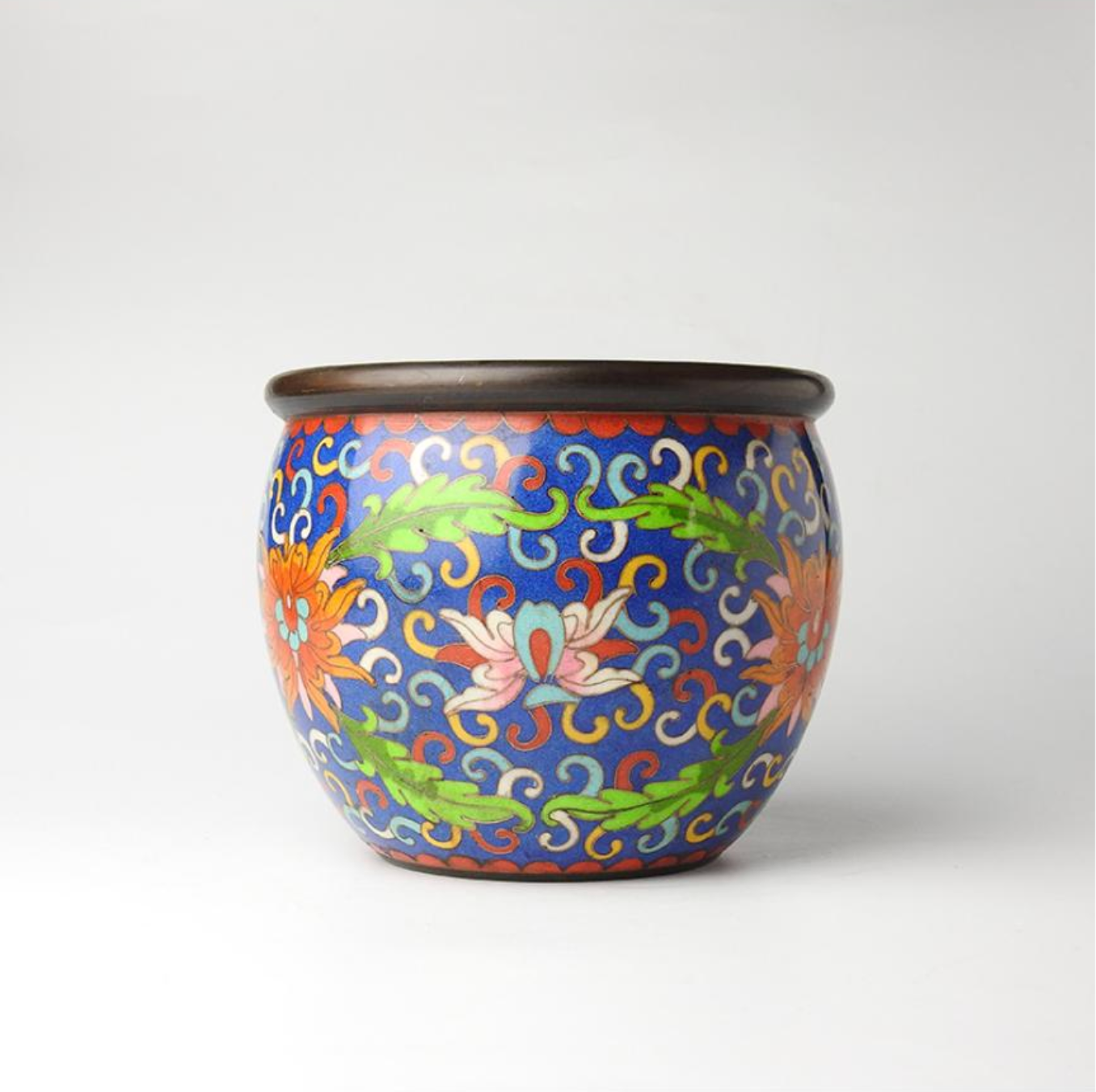Eternal Treasure: The Cloisonné Vase “景泰藍尊”