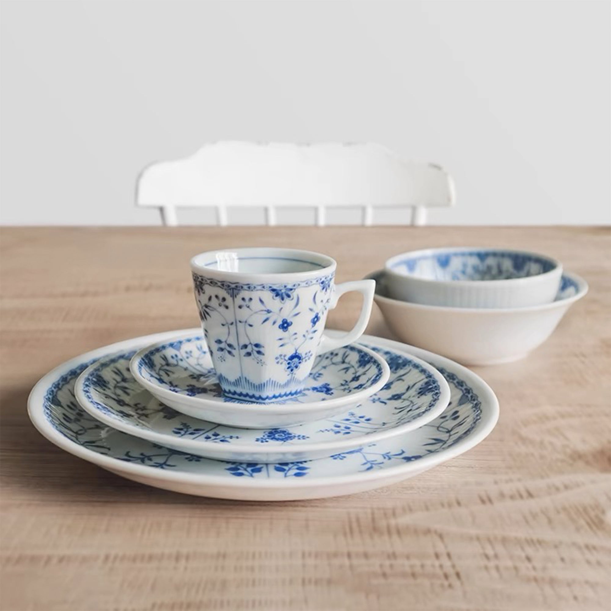 Japanese Arabesque Floral Tableware