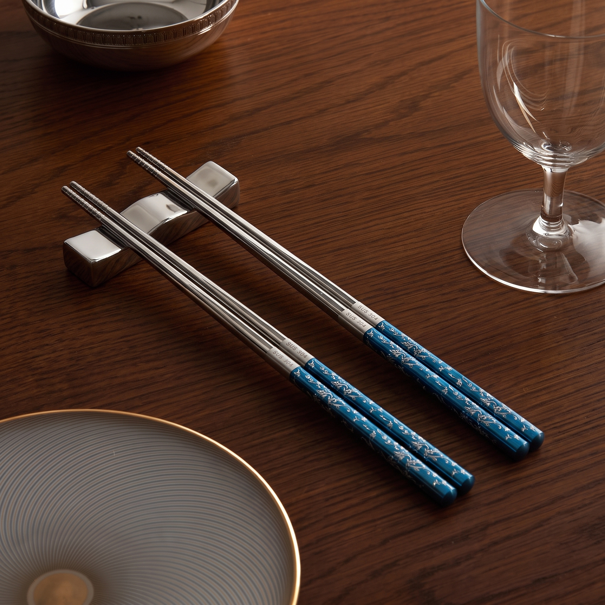 Lianhua Bloom Chopsticks Gift Set – 2 Pairs