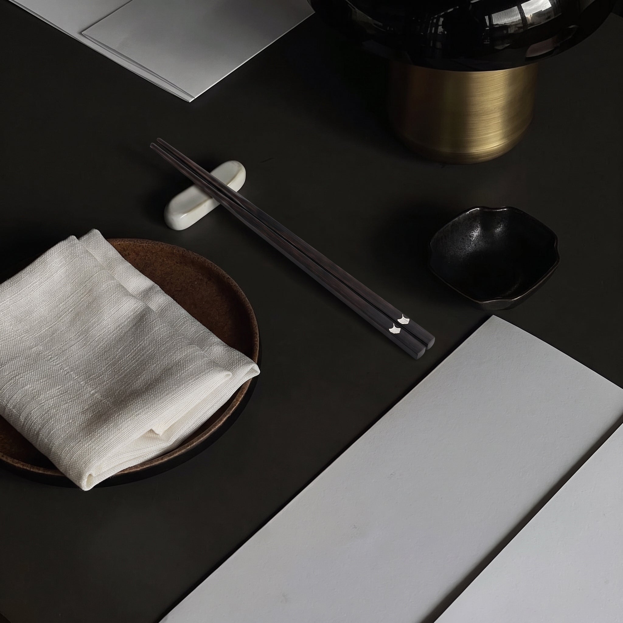 Noir Ginkgo Silver Leaf Ebony Chopsticks