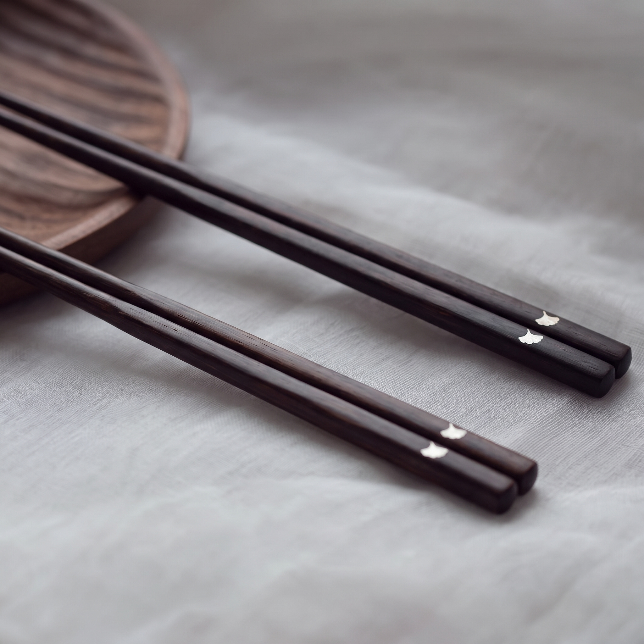 Noir Ginkgo Silver Leaf Ebony Chopsticks