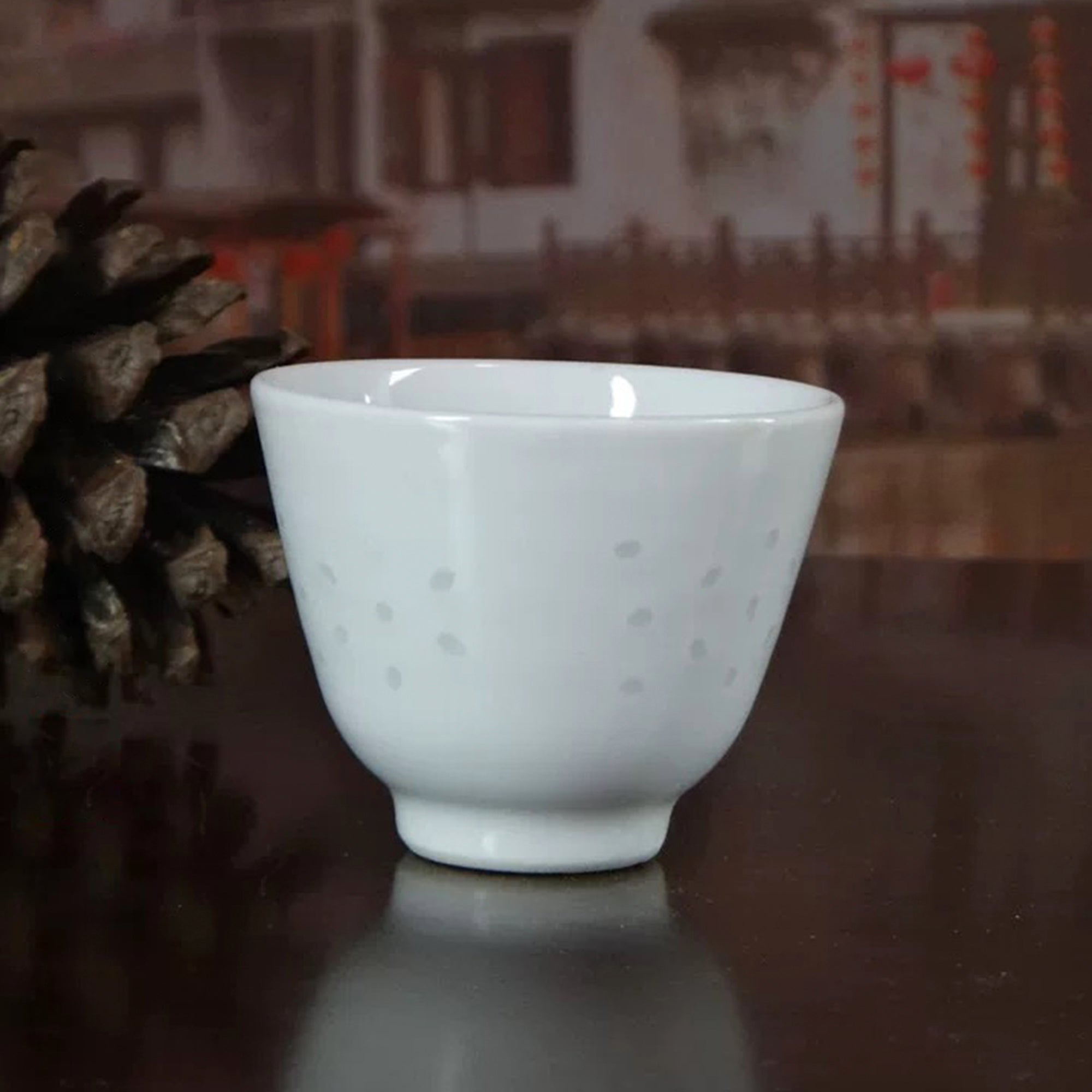 White Rice-Pattern Porcelain Ergang Cup