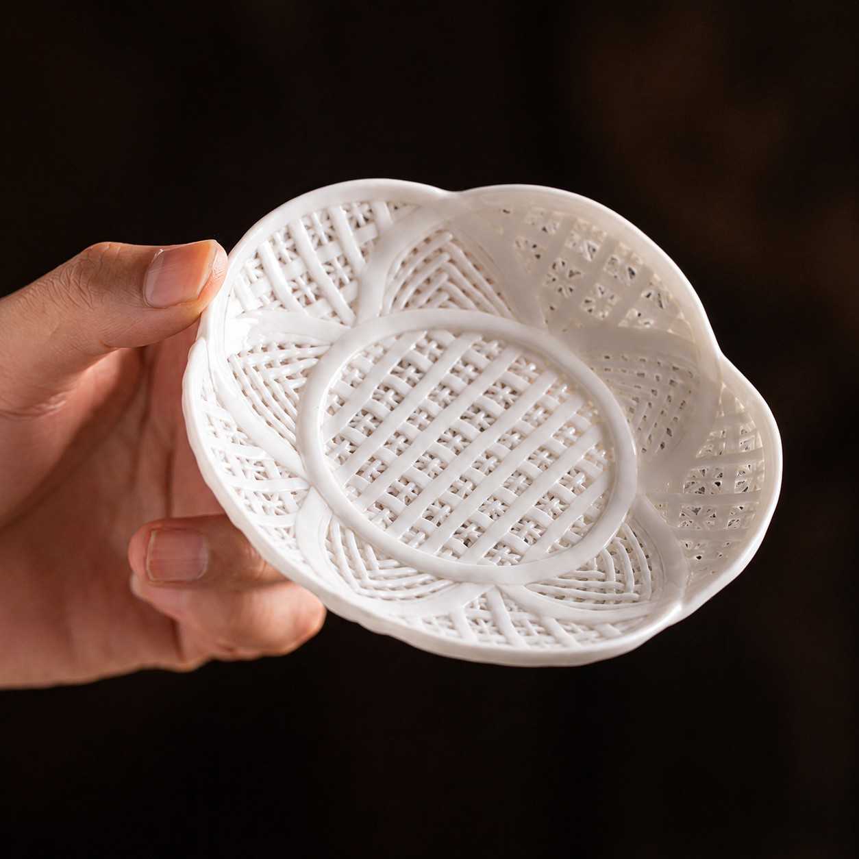 Nivelle Dehua Porcelain Woven Teacup & Saucer