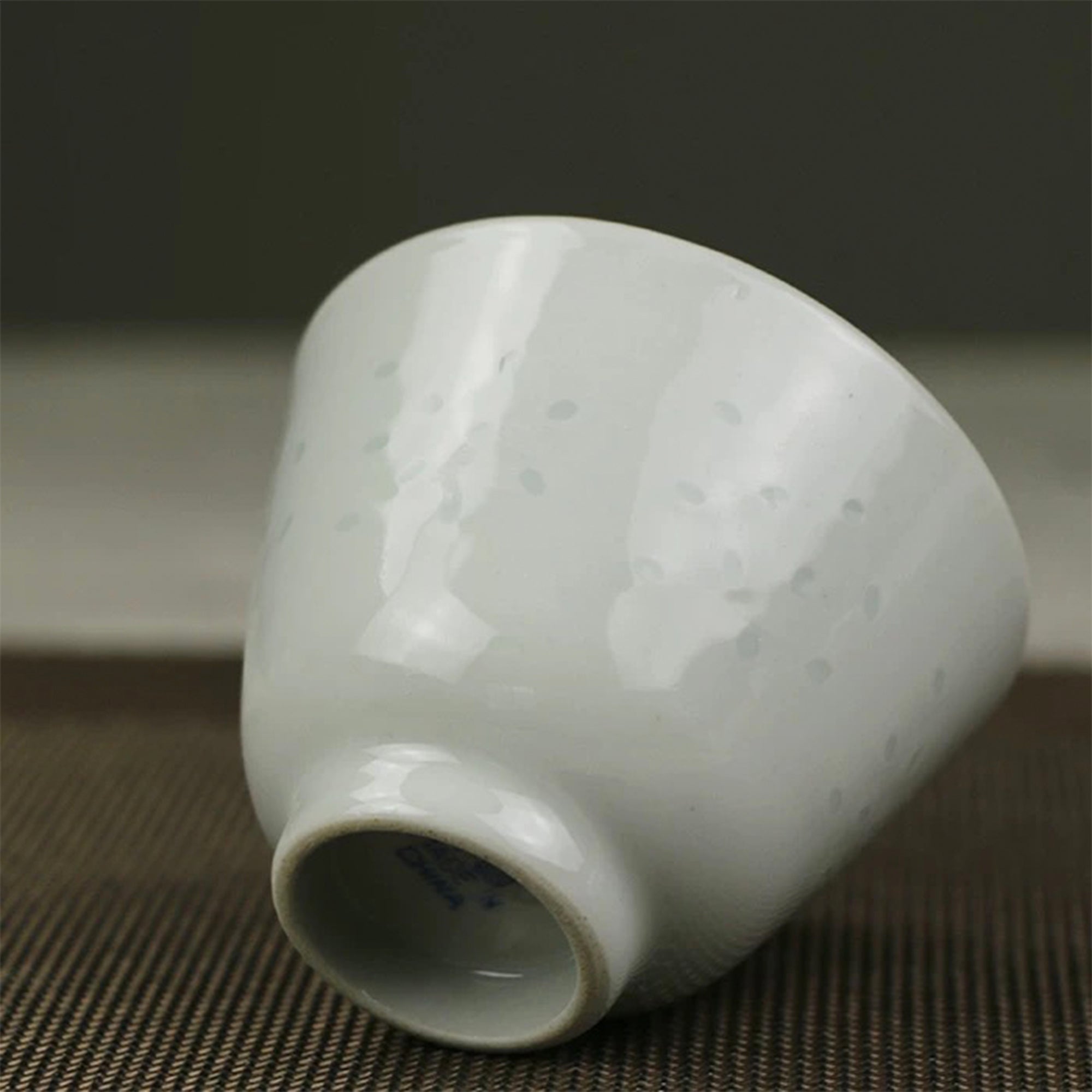 White Rice-Pattern Porcelain Ergang Cup