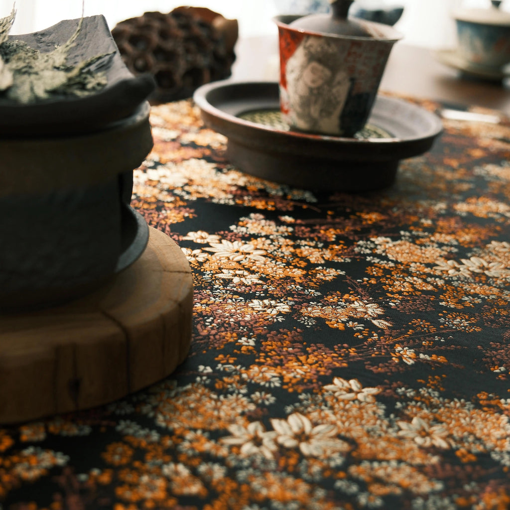 Midnight Blossom – Black & Gold Floral Brocade Gongfu Tea Mat